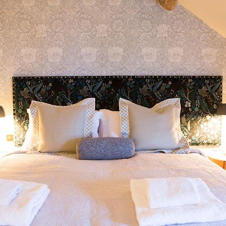 The Legh Arms Prestbury Bed & Breakfast Macclesfield Exterior photo