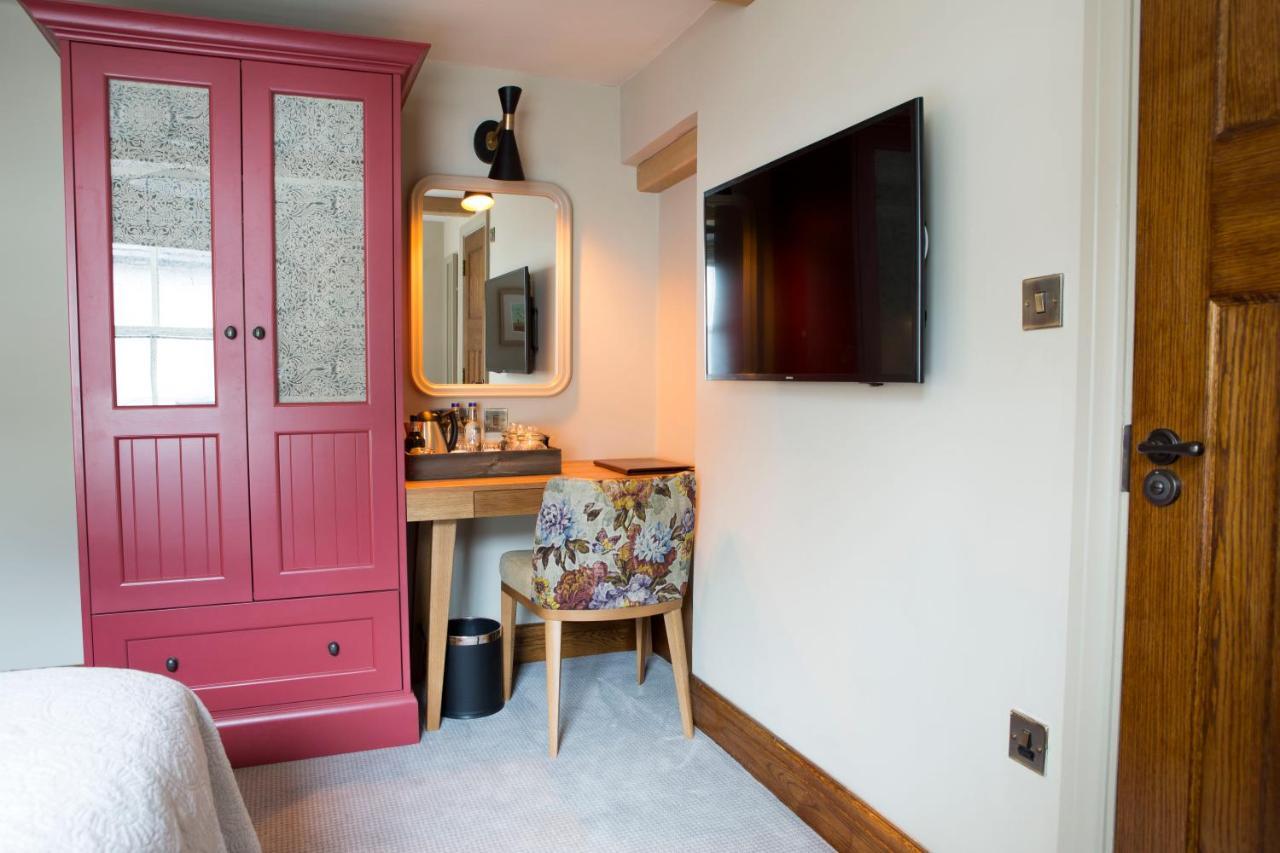 The Legh Arms Prestbury Bed & Breakfast Macclesfield Exterior photo